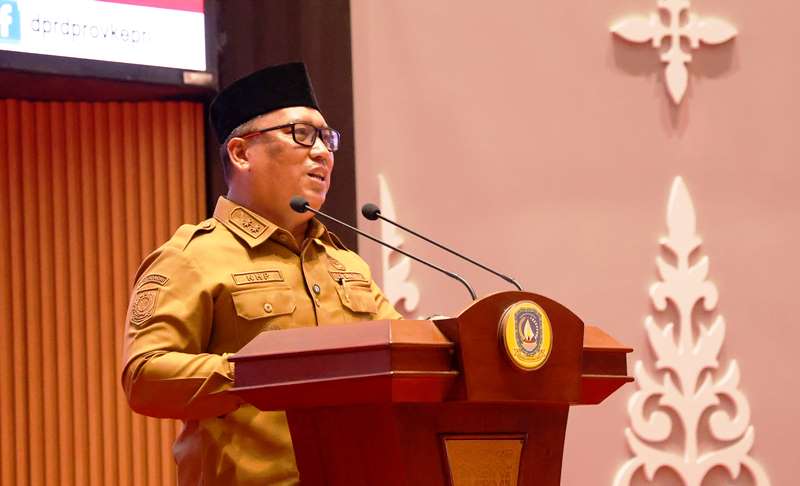 Wakil Gubernur Kepulauan Riau Nyanyang Haris Pratamura saat memberi tanggapan di Rapat Paripurna DPRD Kepri di ruang sidang utama DPRD Provinsi Kepri Dompak Tanjungpinang Wakil Gubernur Kepulauan Riau, Nyanyang Haris Pratamura saat memberi tanggapan di Rapat Paripurna DPRD Kepri di ruang sidang utama DPRD Provinsi Kepri, Dompak, Tanjungpinang, Selasa (10/6/2025). (Foto: Diskominfo Kepri)