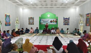 Acara perpisahan ASN purna tugas kantor Kemenag digelar di Mushola Kantor Kemenag Lingga, pada Selasa (15/07/2025).