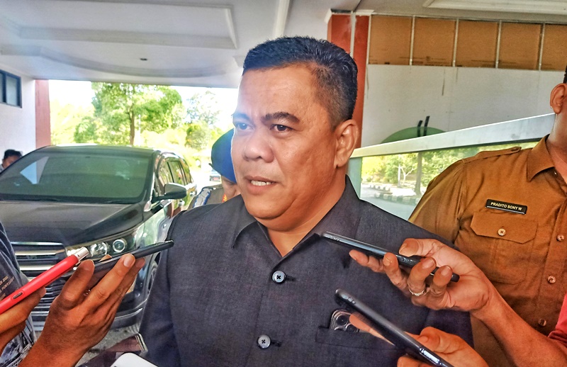 Sekda Bintan Ronny Kartika Sekda Bintan Ronny Kartika. (Foto: Hasura/Presmedia.id)