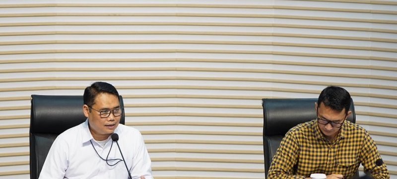 KPK Tetapkan Dua Anggota DPR RI Tersangka Korupsi Dana Bansos BI dan OJK Komisi Pemberantasan Korupsi (KPK) menetapkan dua anggota DPR RI periode 2019–2024 berinisial HG dan ST sebagai tersangka dugaan tindak pidana korupsi gratifikasi dan tindak pidana pencucian uang (TPPU) terkait pengelolaan dana bantuan sosial (bansos) Bank Indonesia (BI) dan Otoritas Jasa Keuangan (OJK) pada 2020–2023 (Foto: Dok KPK)