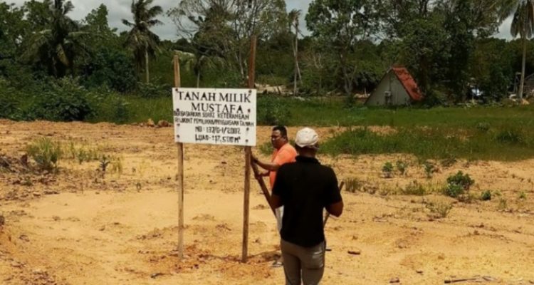 Lahan lebih kurang 2 hektare milik Mustafa di Tanjung Siambang, Dompak Tanjungpinang (Foto Roland/Presmedia)