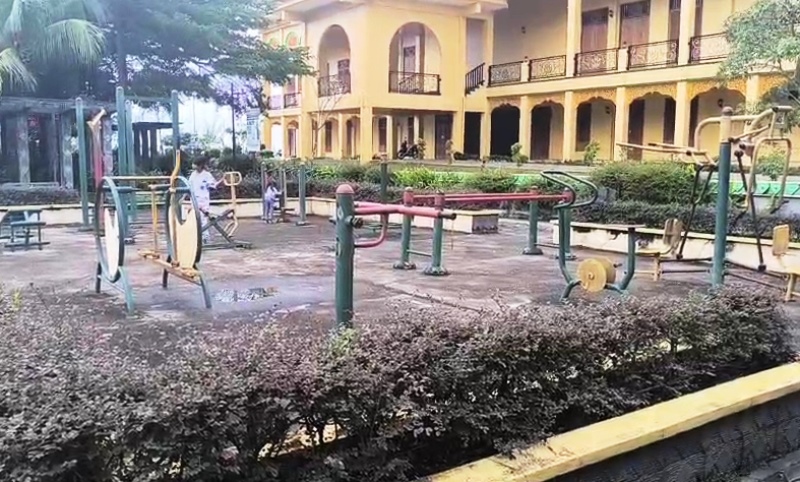 Perkim Tanjungpinang, Laman Boenda Tepi Laut, CSR Bank Riau Kepri, Fasilitas Bermain Anak, Alat Fitnes Outdoor, Tanjungpinang 2025, Perbaikan Ruang Publik (Foto:Roland/Presmedia)
