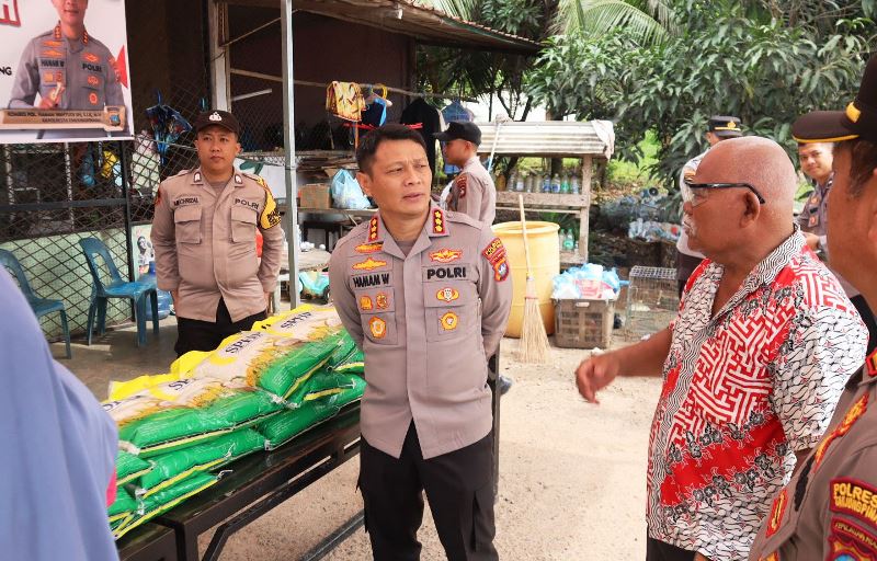 Kapolresta Tanjungpinang Kombes Pol. Hamam Wahyudi saat menggelar GPM di pelabuhan rakyat Tanjung Merbau, Jalan Dompak Lama (Humas)