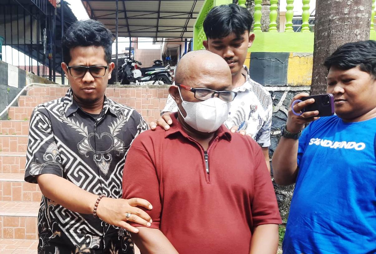 Pelaku Irm saat dikirim ke Ruangan Penyidik Satreskrim Polresta Tanjungpinang (Roland/Presmedia)